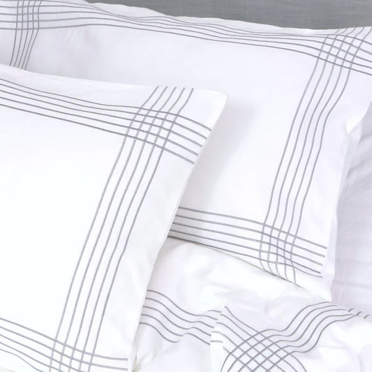 Whisper Soft Heritage Collection – Egyptian Cotton Duvet Cover Set (Silver Stitch)